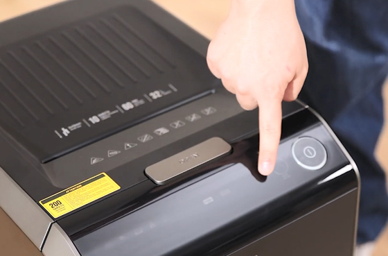 02 hộp đựng giấy ăn Deli auot et088