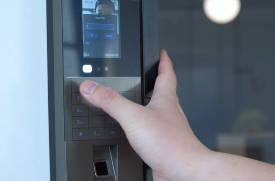 01 máy kiểm soát truy cập Deli es602 SDK