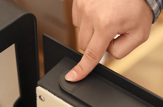 01 hộp đựng mật khẩu điện tử an toàn Deli et553 Series