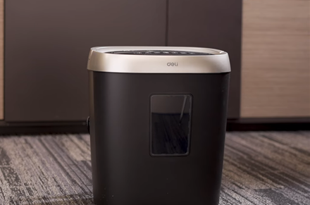 Máy hủy tài liệu Deli e9929