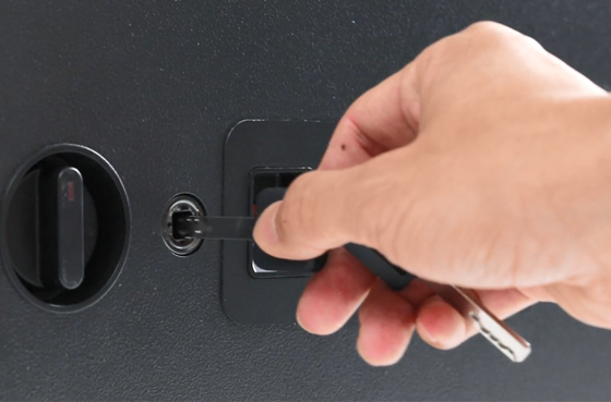 01 khóa an toàn kỹ thuật số vân tay mini vs4527